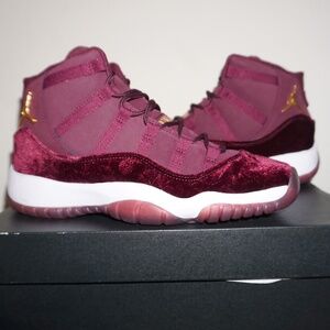 JORDAN | JORDAN 11 RETRO HEIRESS NIGHT MAROON